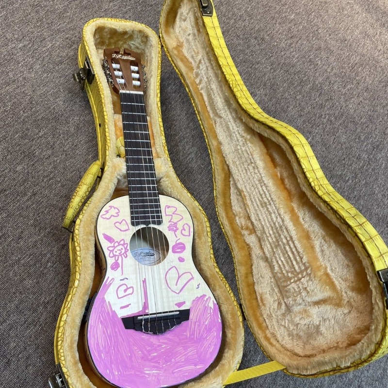 26 بوصة صندوق القيثارة الجلدي  - مراجعة Musical Instrument Ukulele وسعره